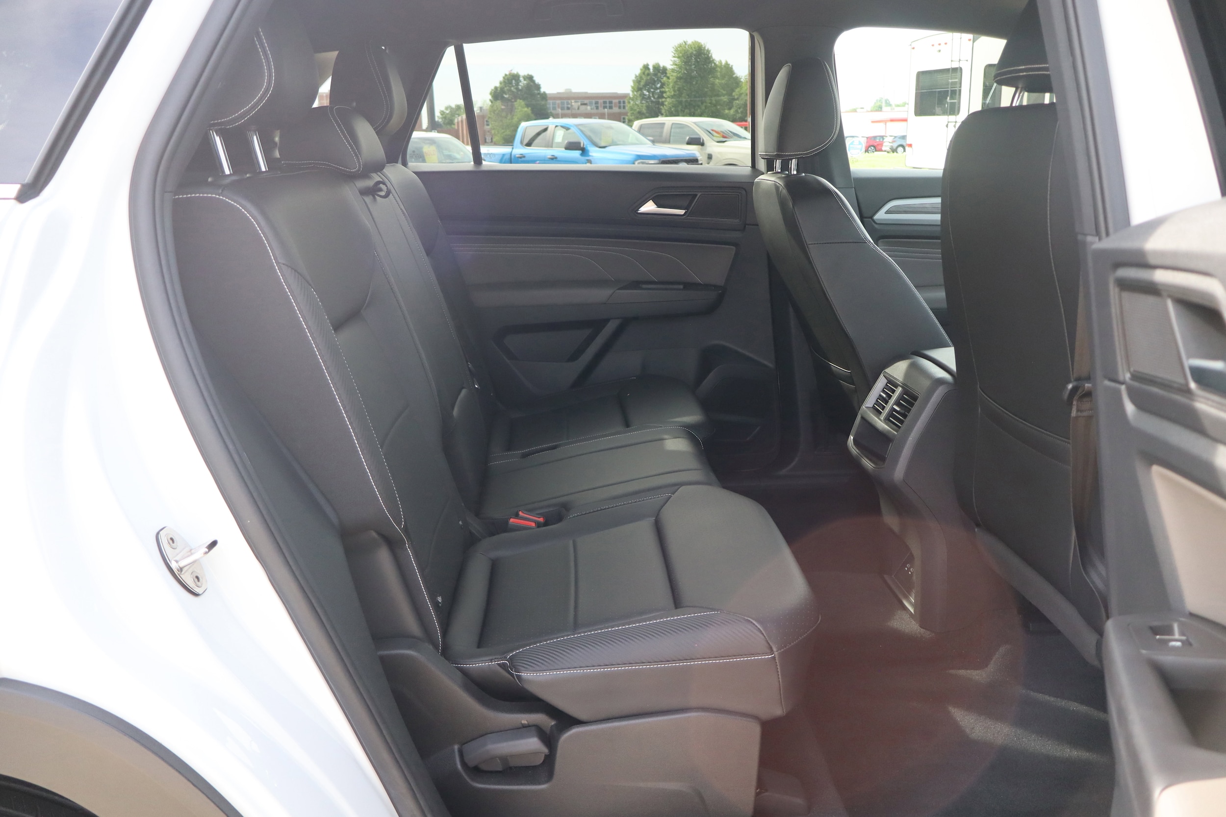 2023 Volkswagen Atlas Cross Sport SE w/Tech - Photo 11