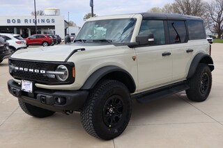 2025 Ford Bronco Badlands SUV