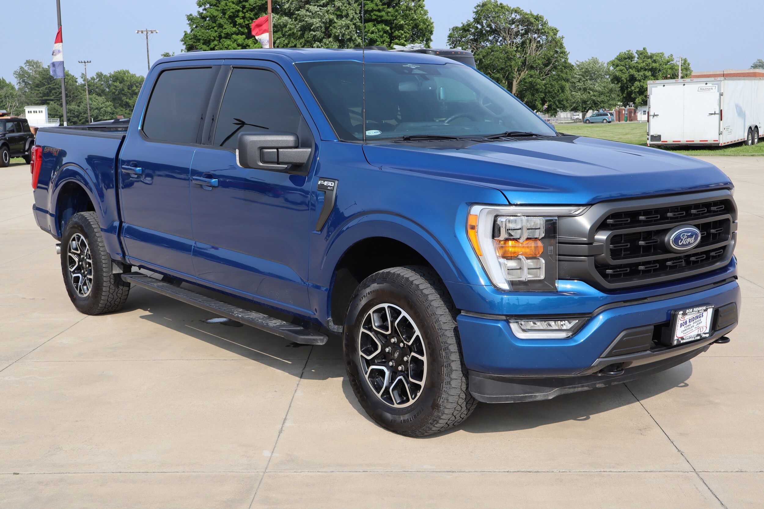 2023 Ford F-150 XLT photo 3