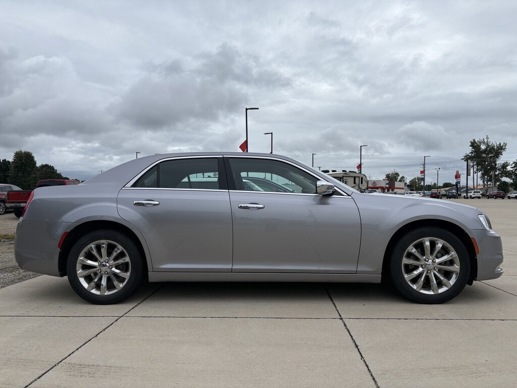 Used 2017 Chrysler 300C 300C Sedan
