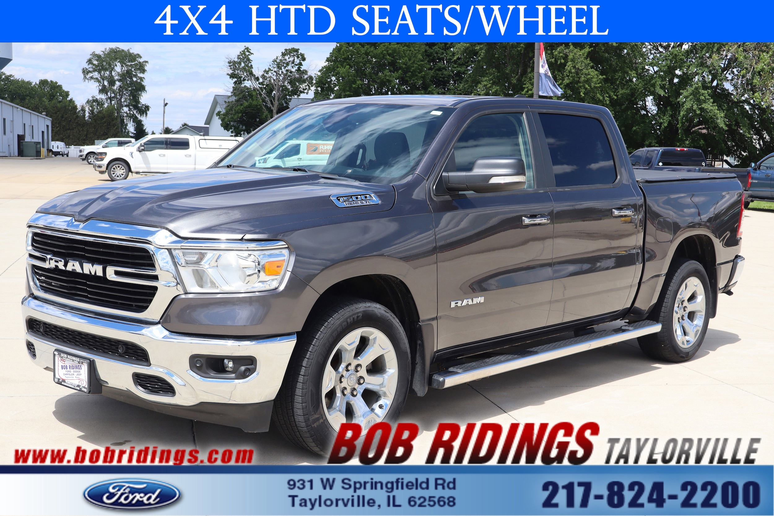 2020 RAM 1500 Big Horn/Lone Star 4x4 Crew Cab 5'7's photo