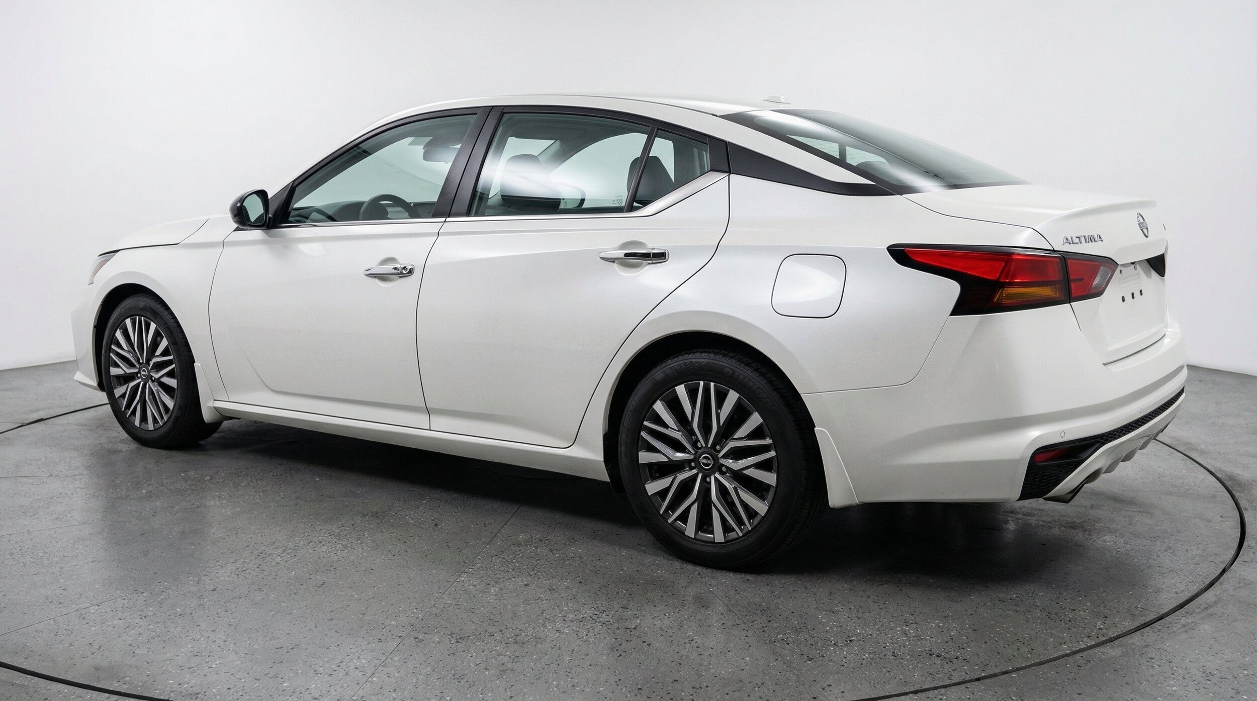 Thumbnail: 2025 Nissan Altima - 6