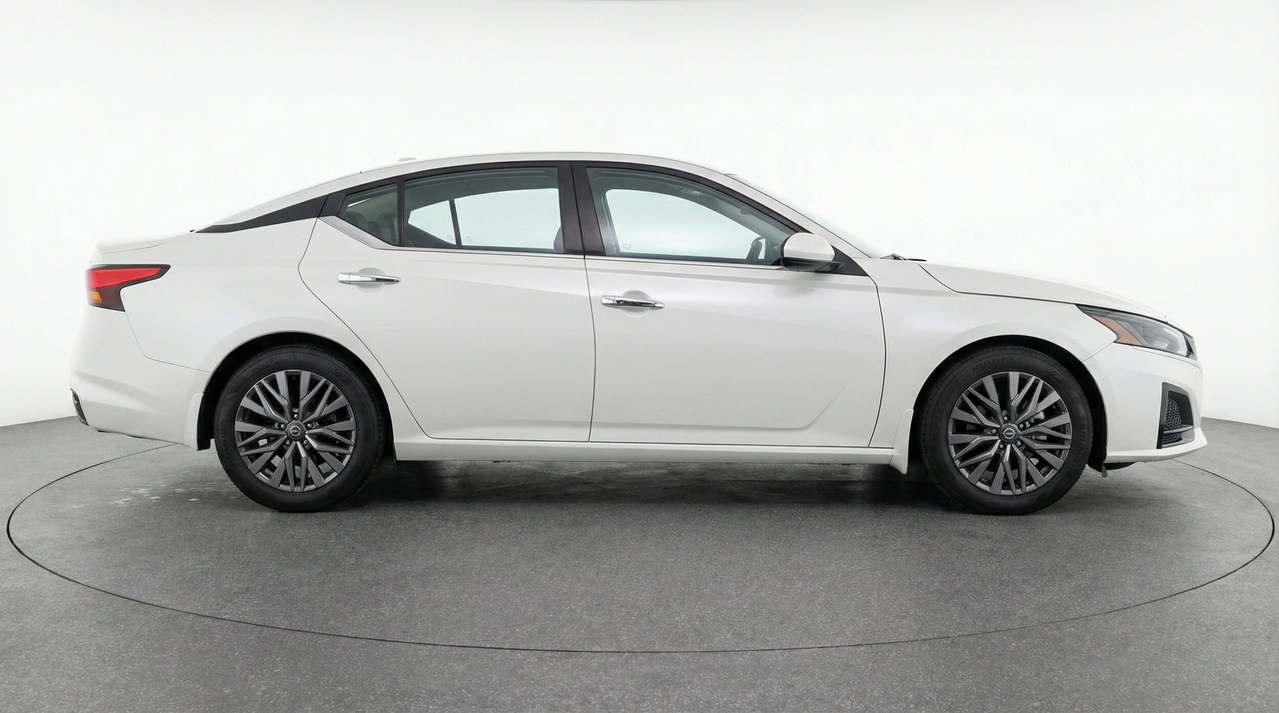 Thumbnail: 2025 Nissan Altima - 11