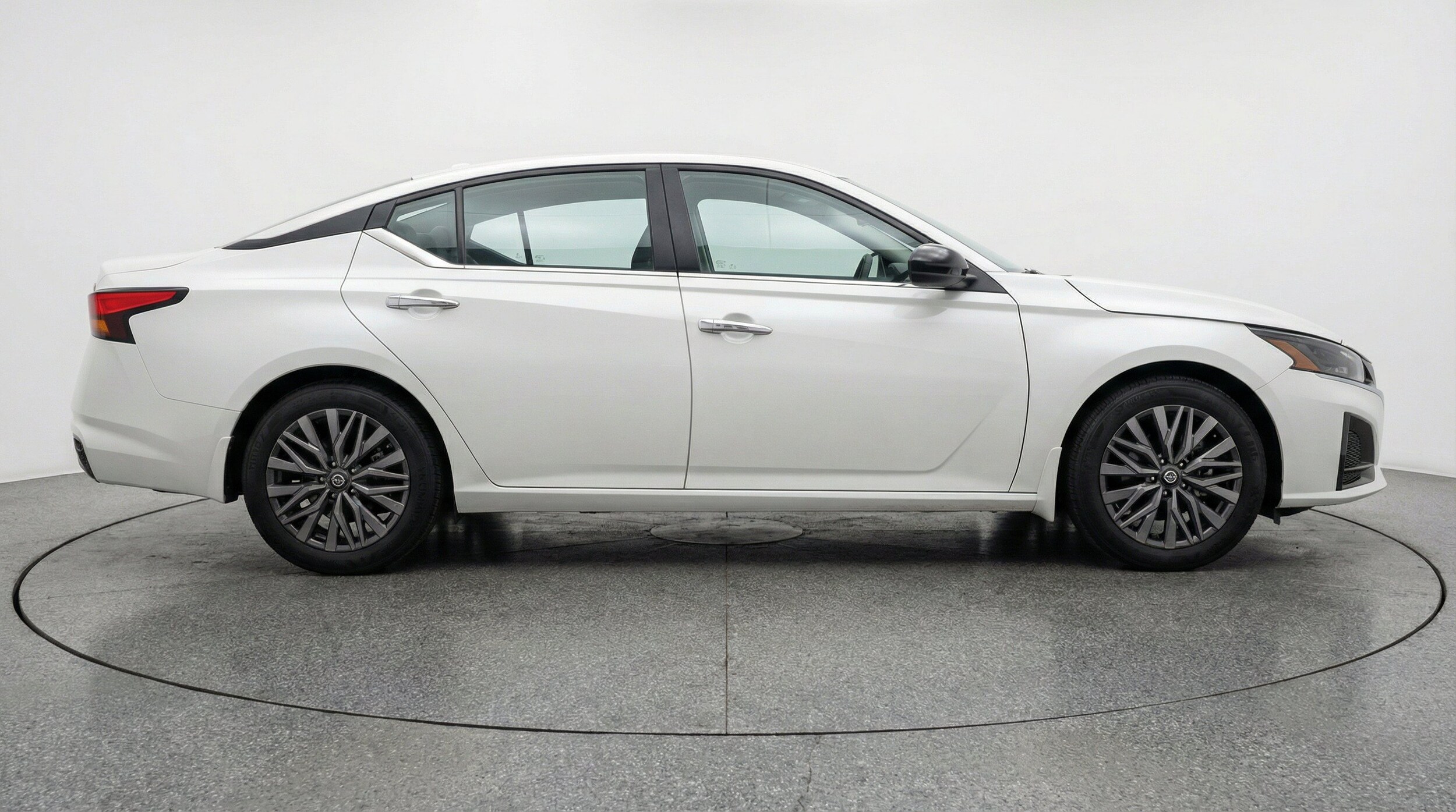 Thumbnail: 2025 Nissan Altima - 11