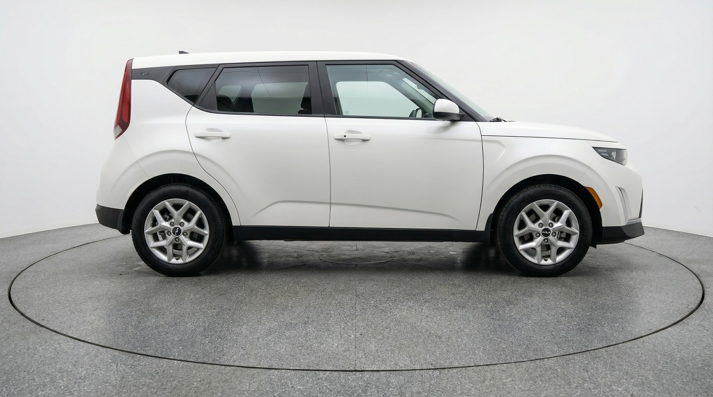 Thumbnail: 2025 Kia Soul - 8