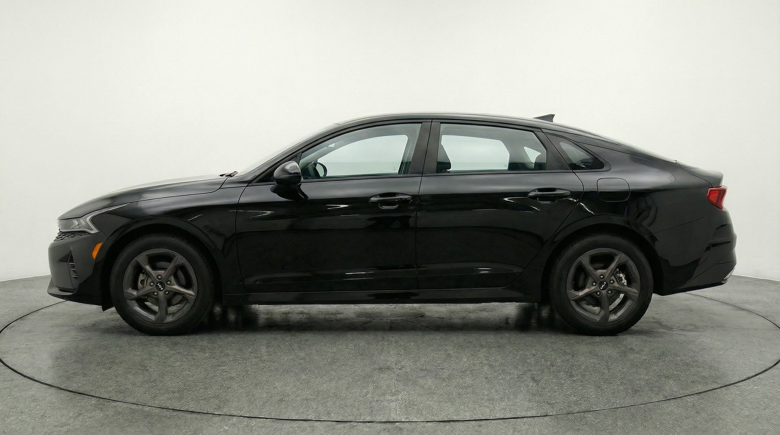 Thumbnail: 2025 Kia K4 - 4