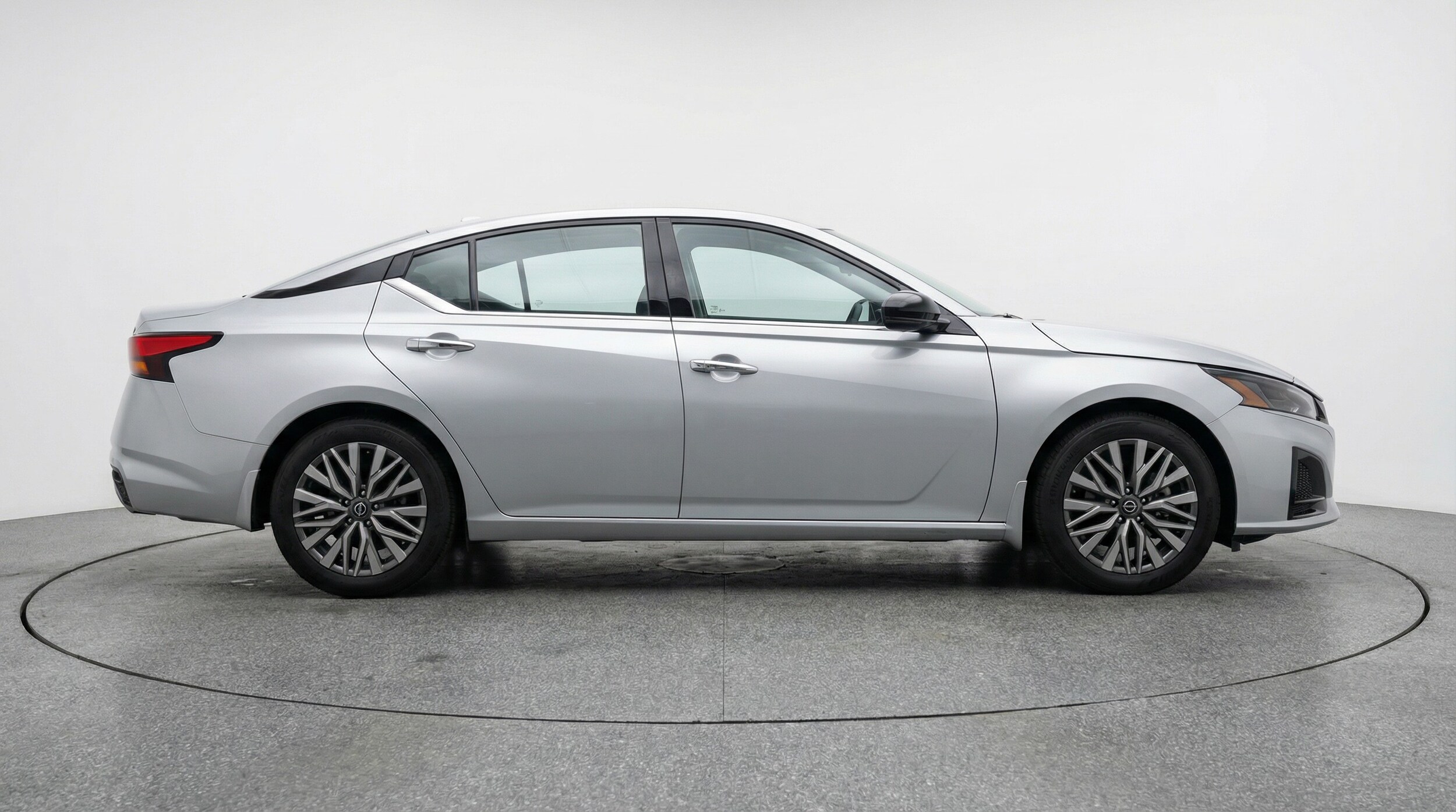 Thumbnail: 2025 Nissan Altima - 8