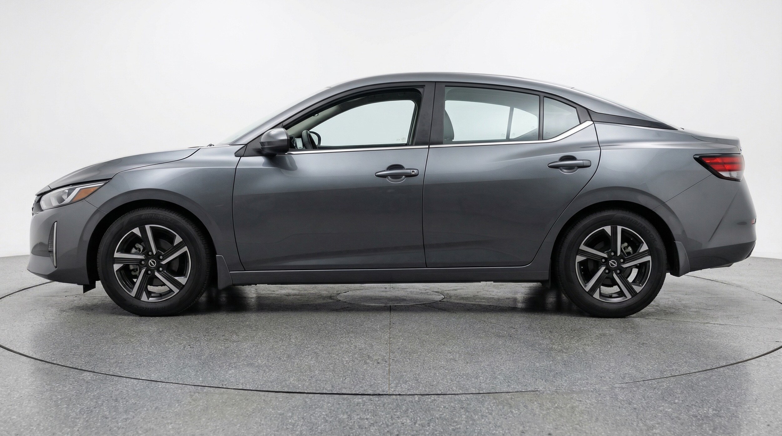 Thumbnail: 2025 Nissan Sentra - 4