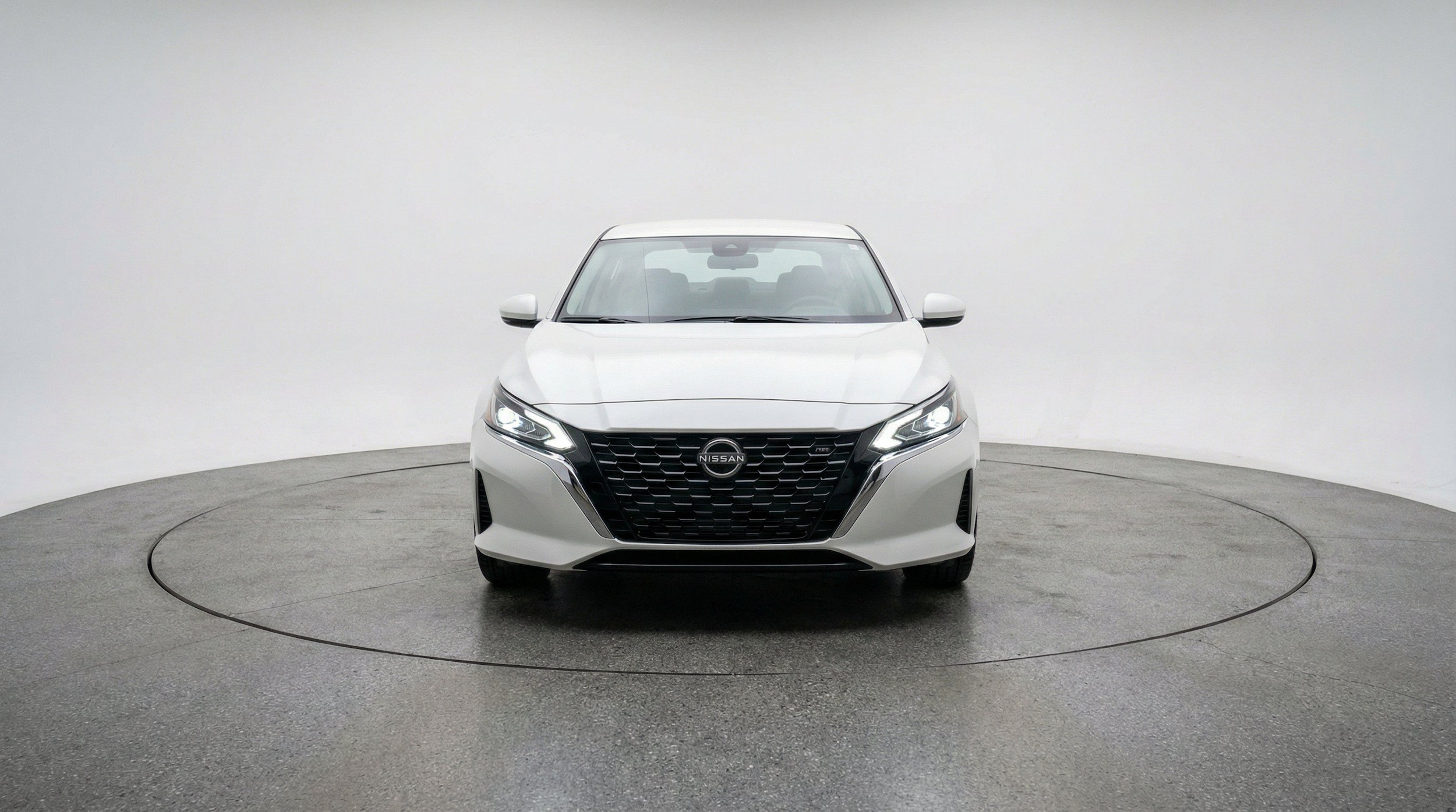 Thumbnail: 2025 Nissan Altima - 2