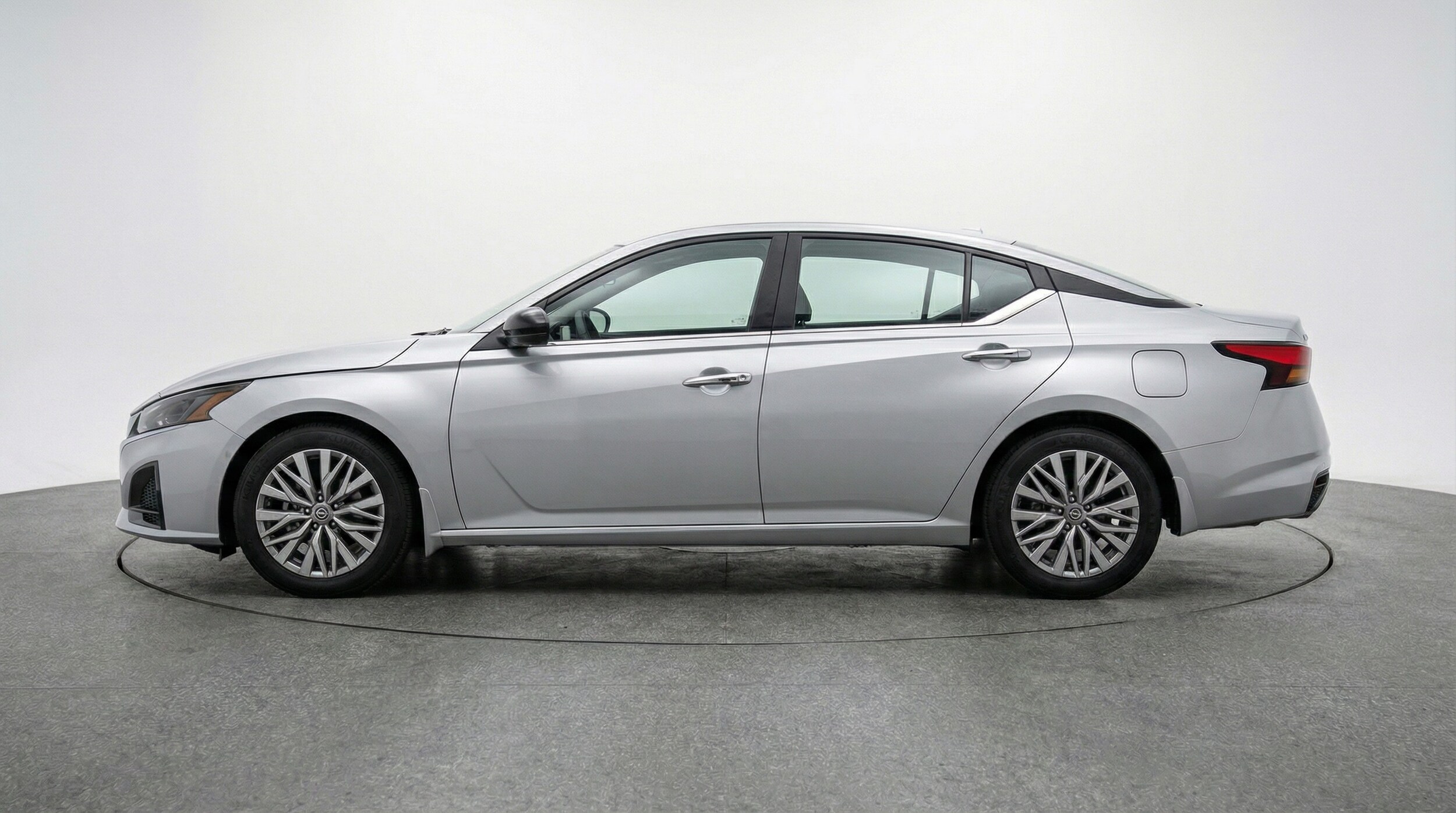 Thumbnail: 2025 Nissan Altima - 4