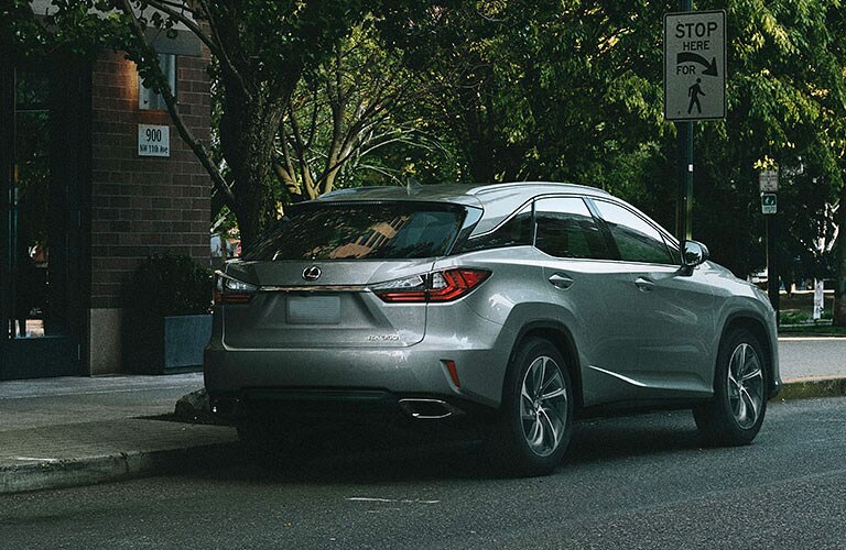 The 2019 Lincoln Nautilus vs The 2019 Lexus RX Series