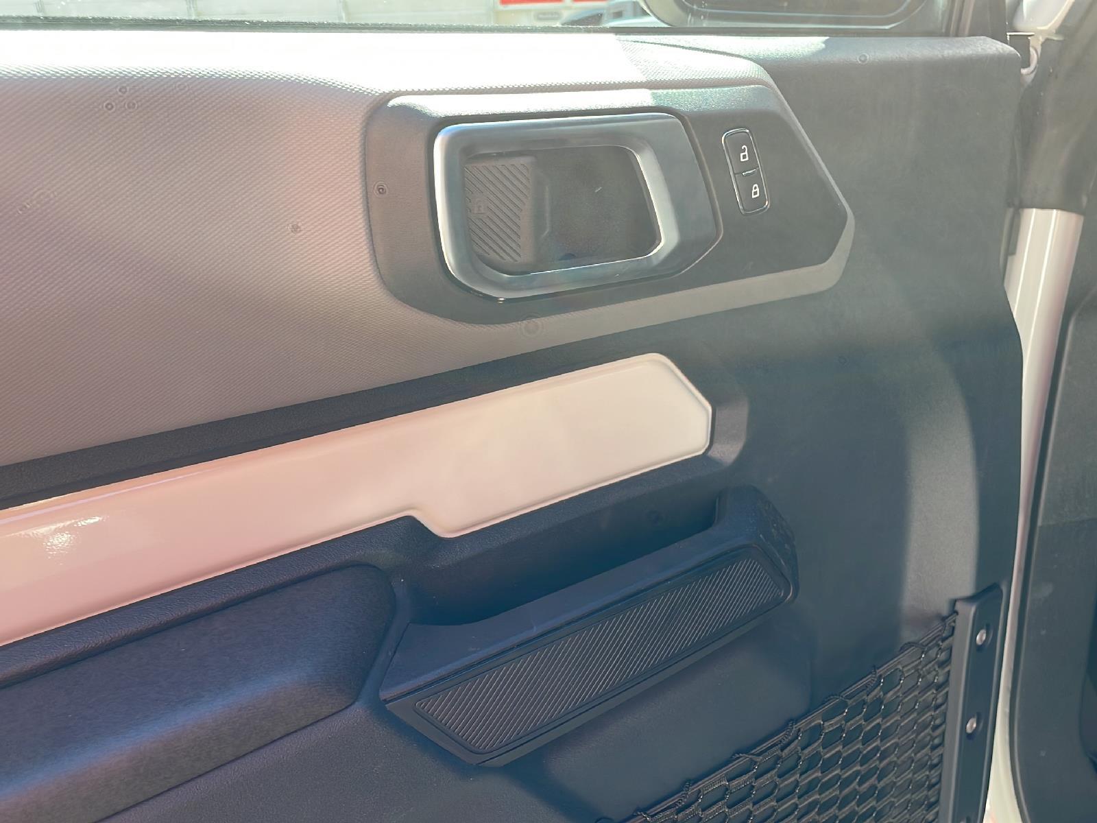2024 Ford Bronco Big Bend photo 3