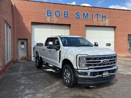 2025 Ford Super Duty F-350 SRW Lariat Truck