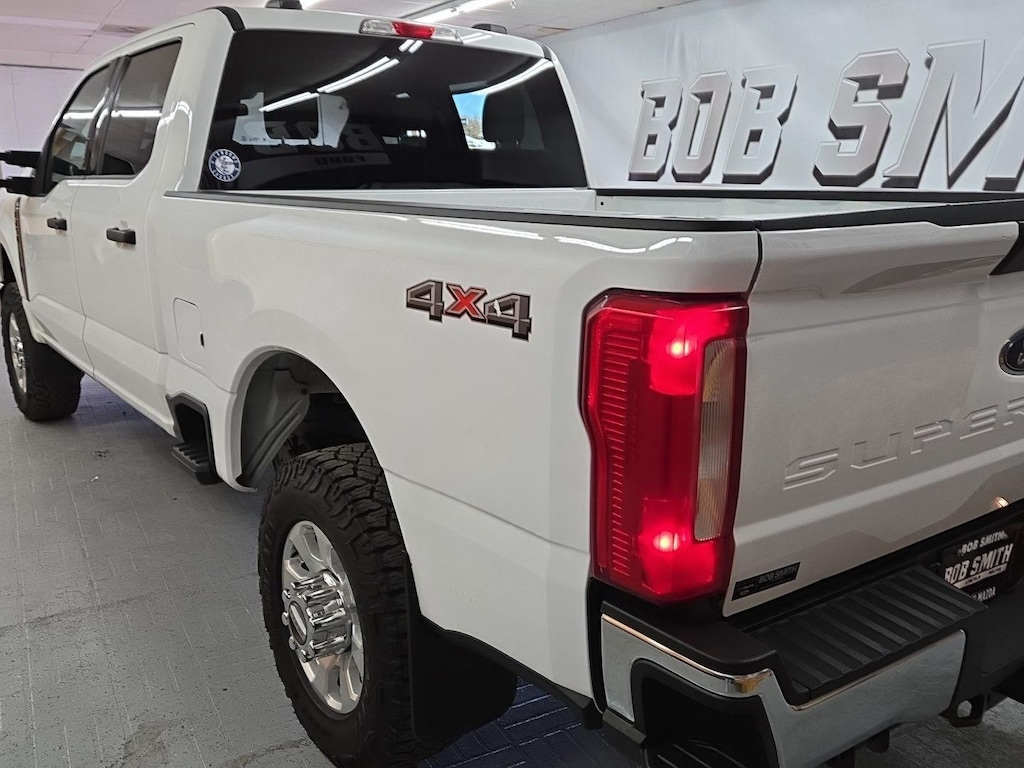 Used 2023 Ford Super Duty F-250 SRW XLT Truck