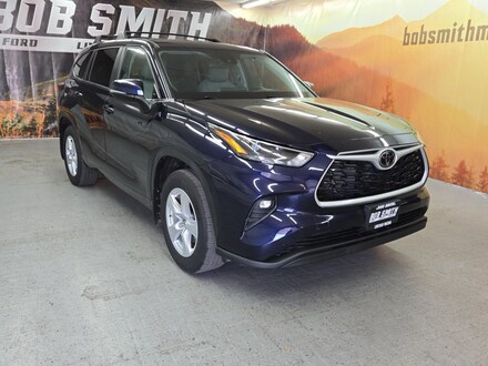 2023 Toyota Highlander LE SUV