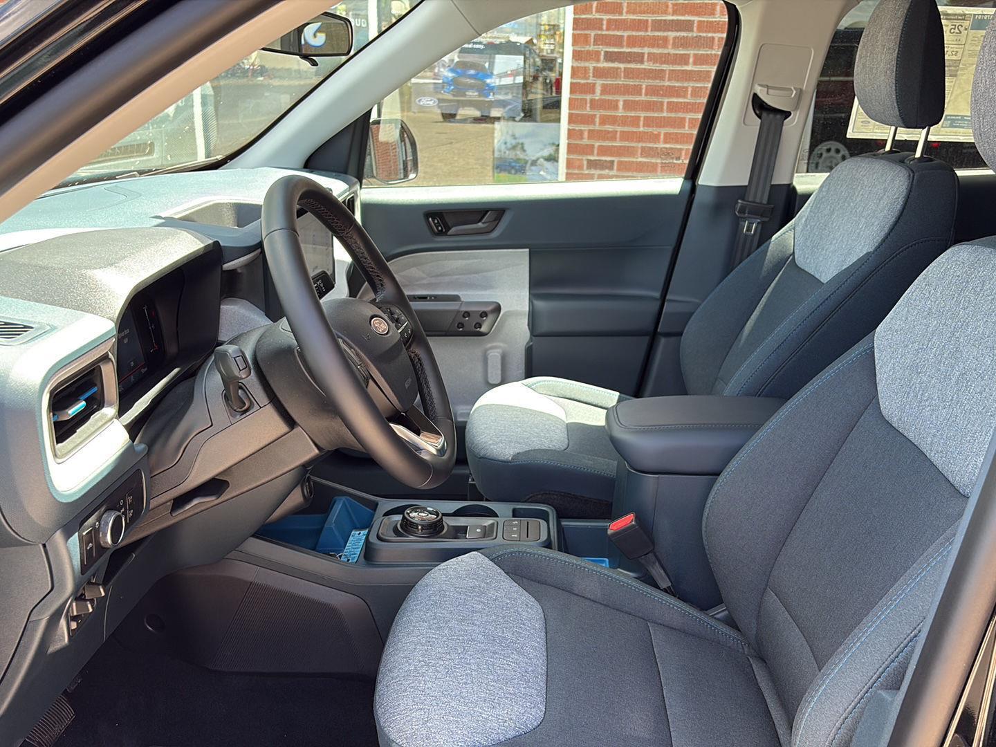 2025 Ford Maverick XLT - Photo 8