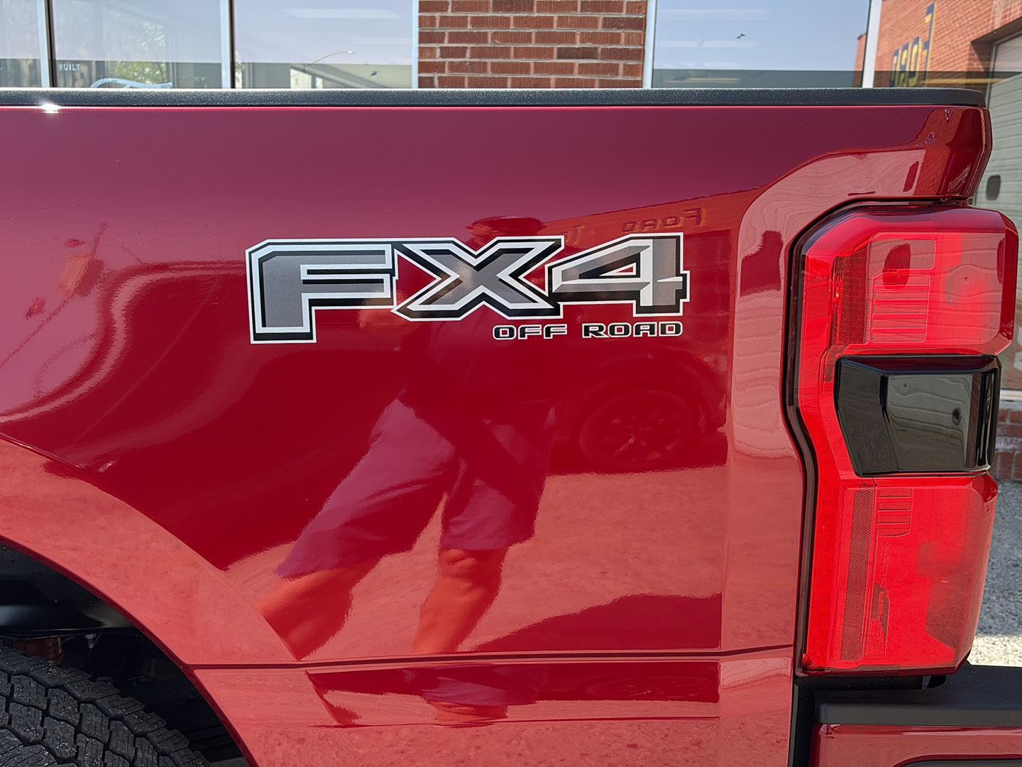 2025 Ford F-350 XLT photo 3