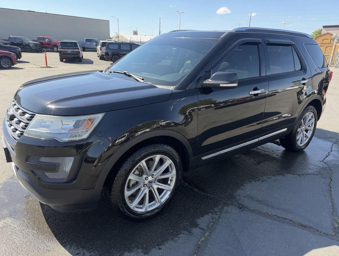 2016 Ford Explorer Limited 4WD's photo