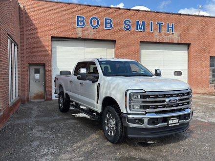 2025 Ford Super Duty F-350 SRW Lariat Truck