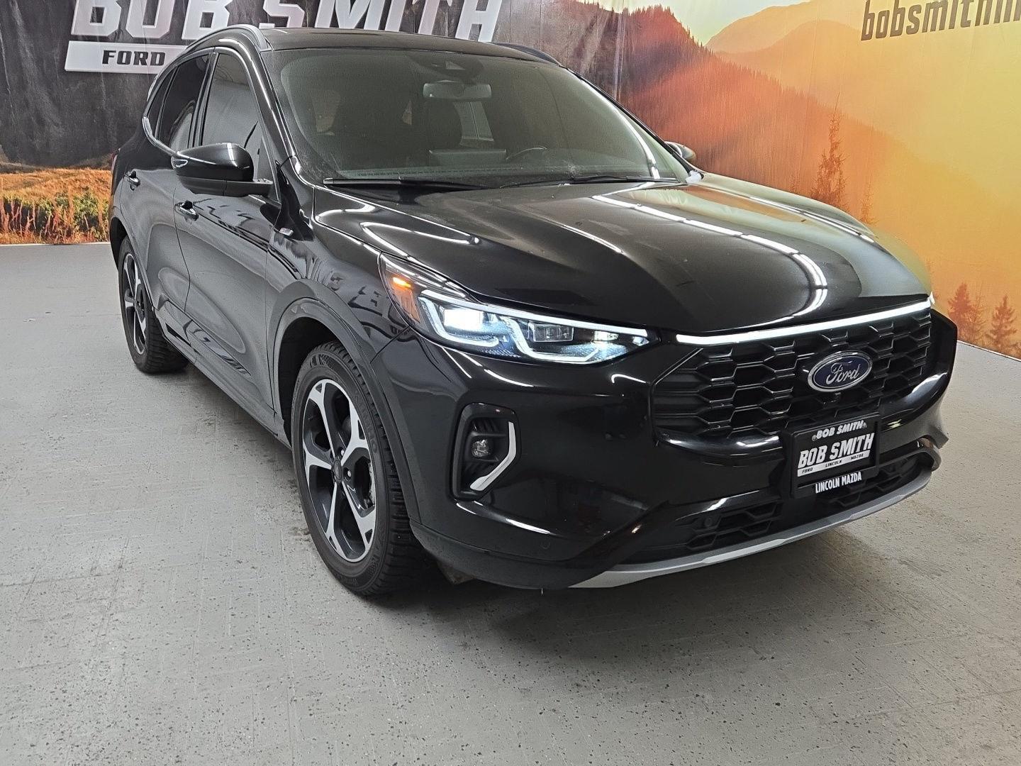 2023 Ford Escape ST-Line Elite