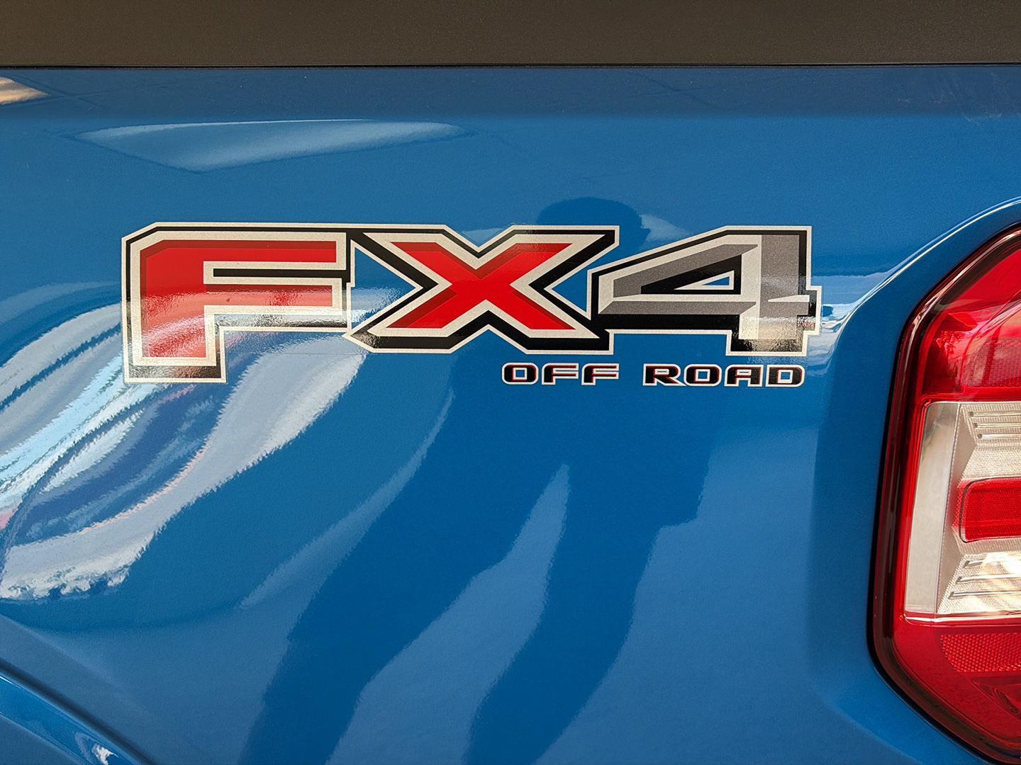 2025 Ford Maverick XLT photo 2