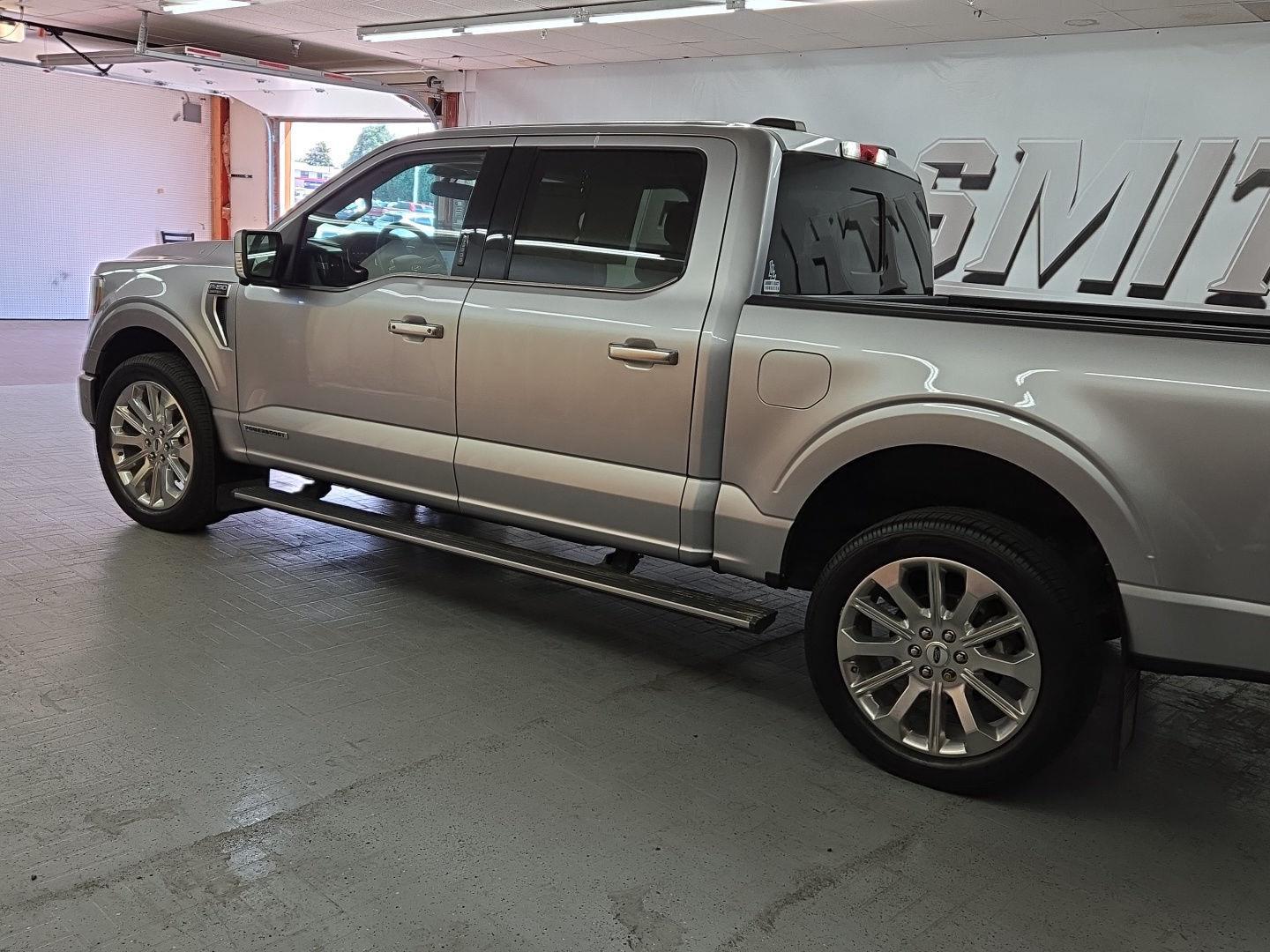 2022 Ford F-150 Limited photo 4