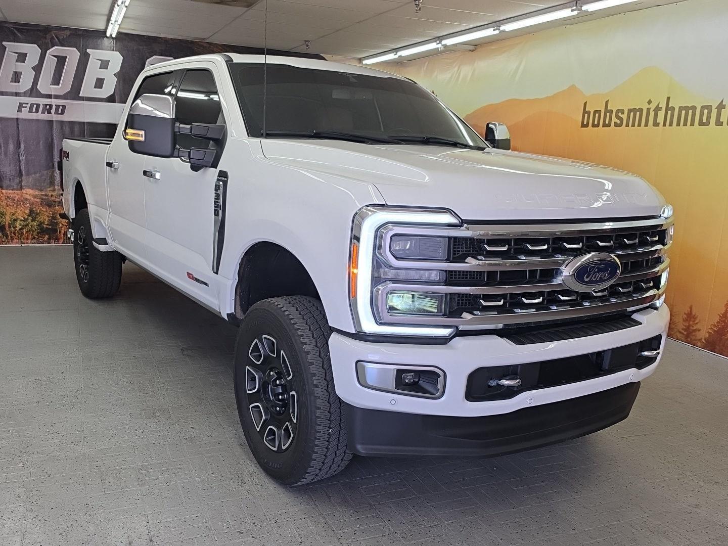 2023 Ford F-350 Platinum 4x4 Crew Cab 160 in SRW's photo
