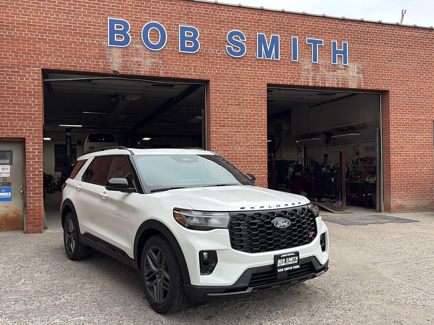 2027 Ford Explorer ST SUV