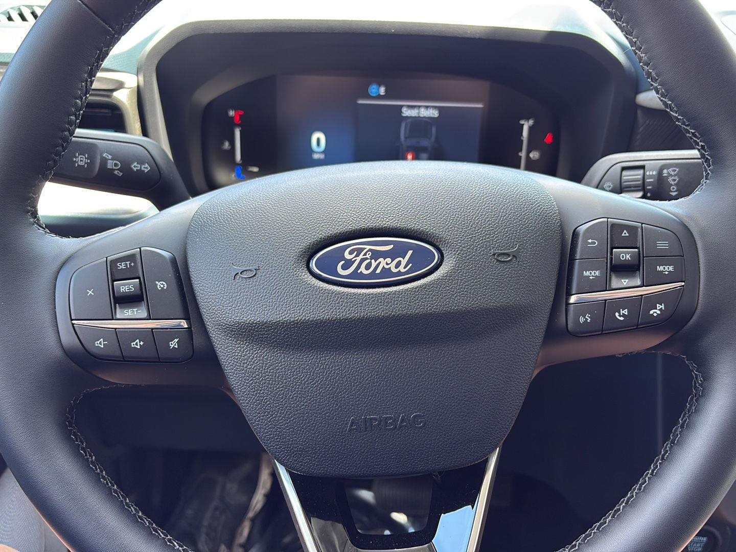 2025 Ford Maverick XLT - Photo 10
