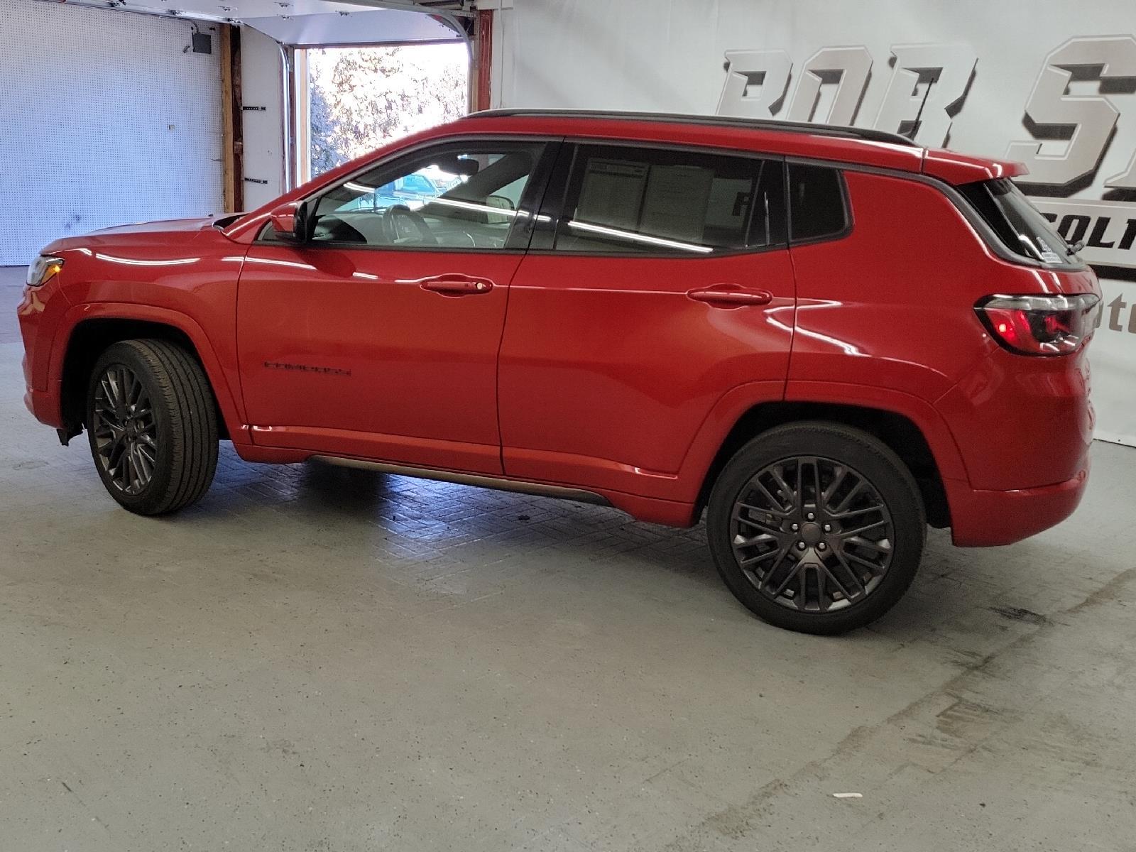 2022 Jeep Compass Red Edition photo 3