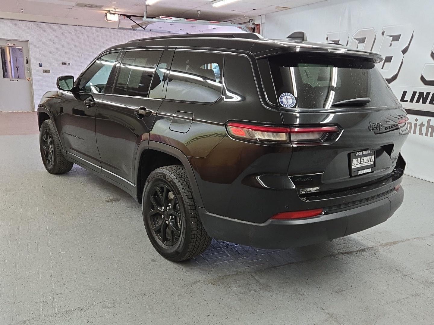 2024 Jeep Grand Cherokee Altitude photo 4