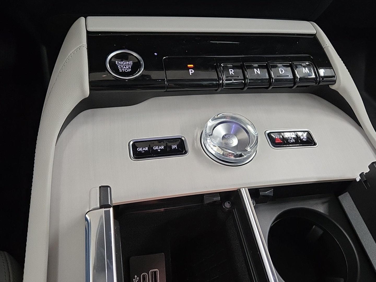 2025 Lincoln Navigator Reserve L - Photo 11
