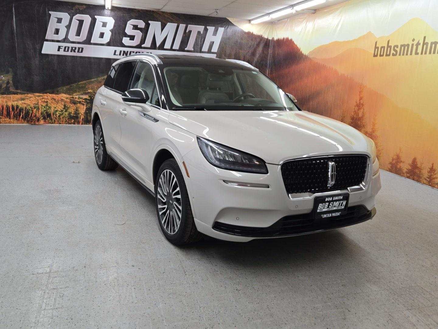 2022 Lincoln Corsair Reserve's photo