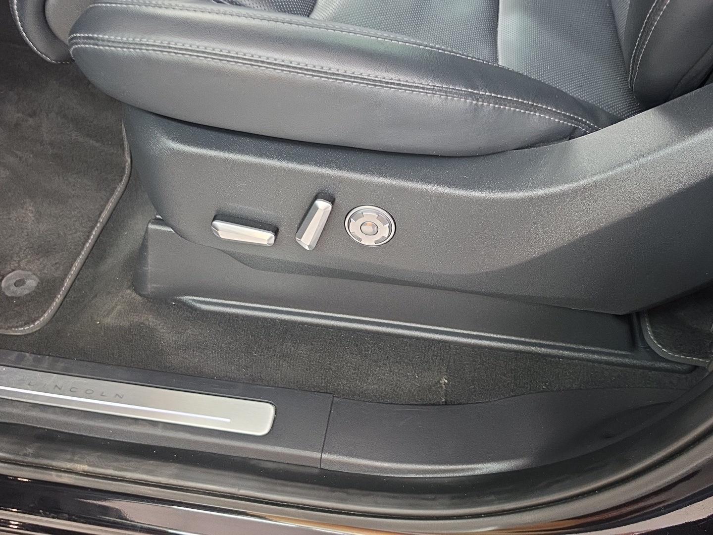 2025 Lincoln Navigator Reserve - Photo 14