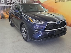 2021 Toyota Highlander Hybrid XLE SUV