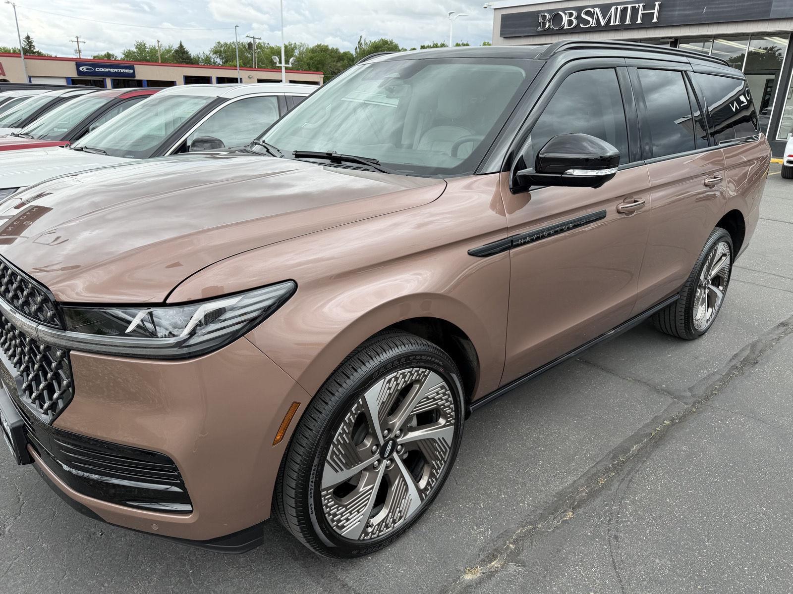 2026 Lincoln Navigator Black Label 4WD's photo
