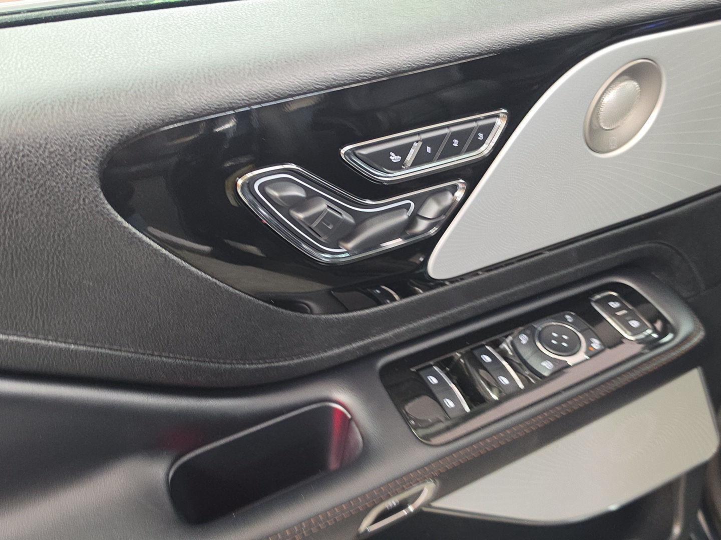 2023 Lincoln Aviator Reserve - Photo 14