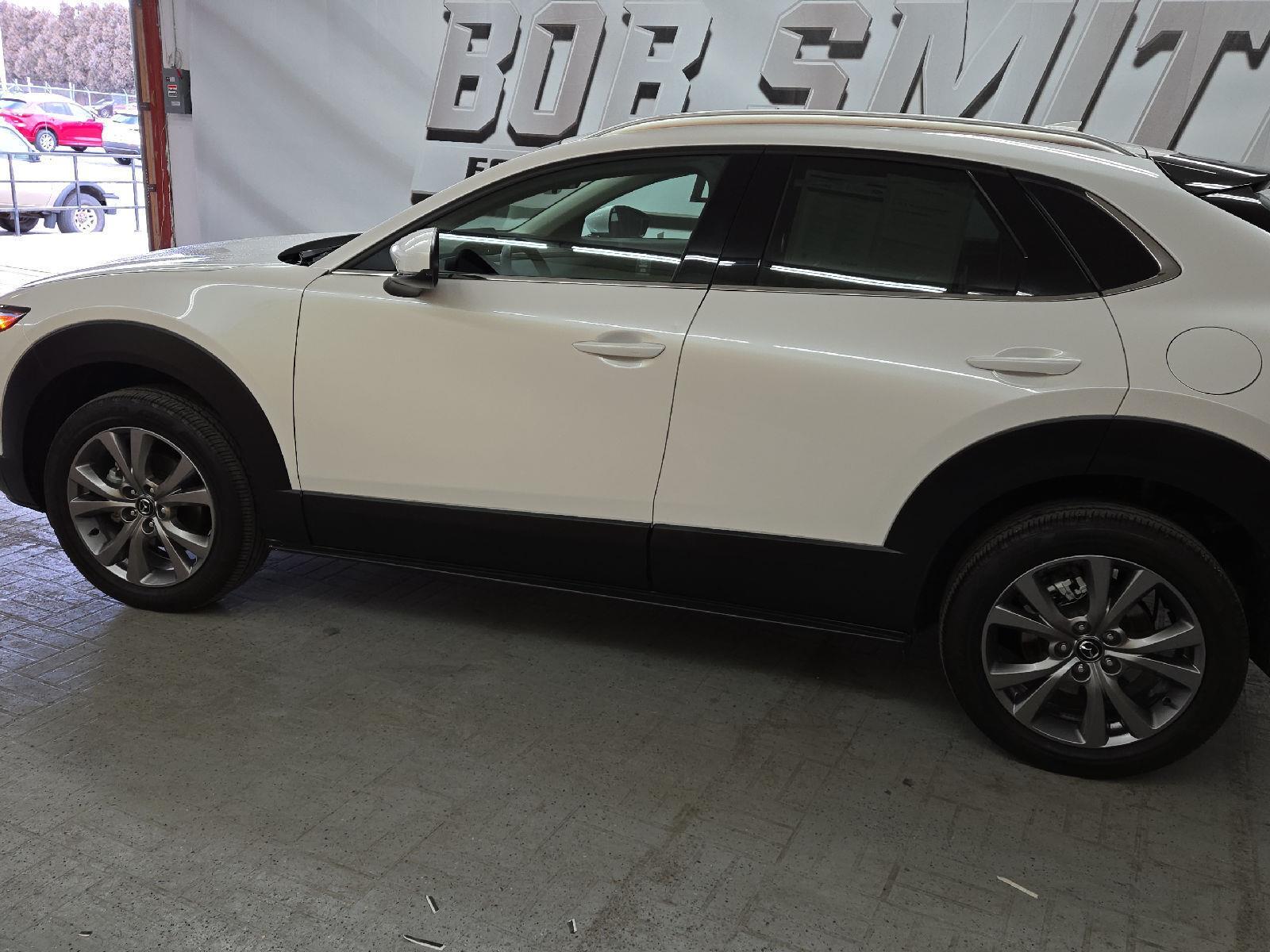 2024 Mazda CX-30 2.5 S Premium photo 3