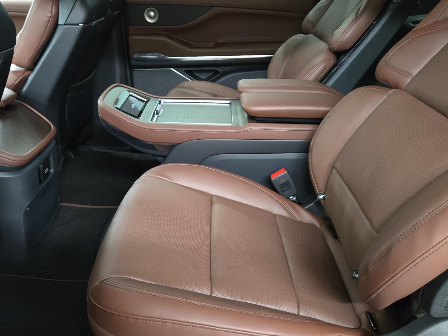2026 Lincoln Navigator Reserve L - Photo 8