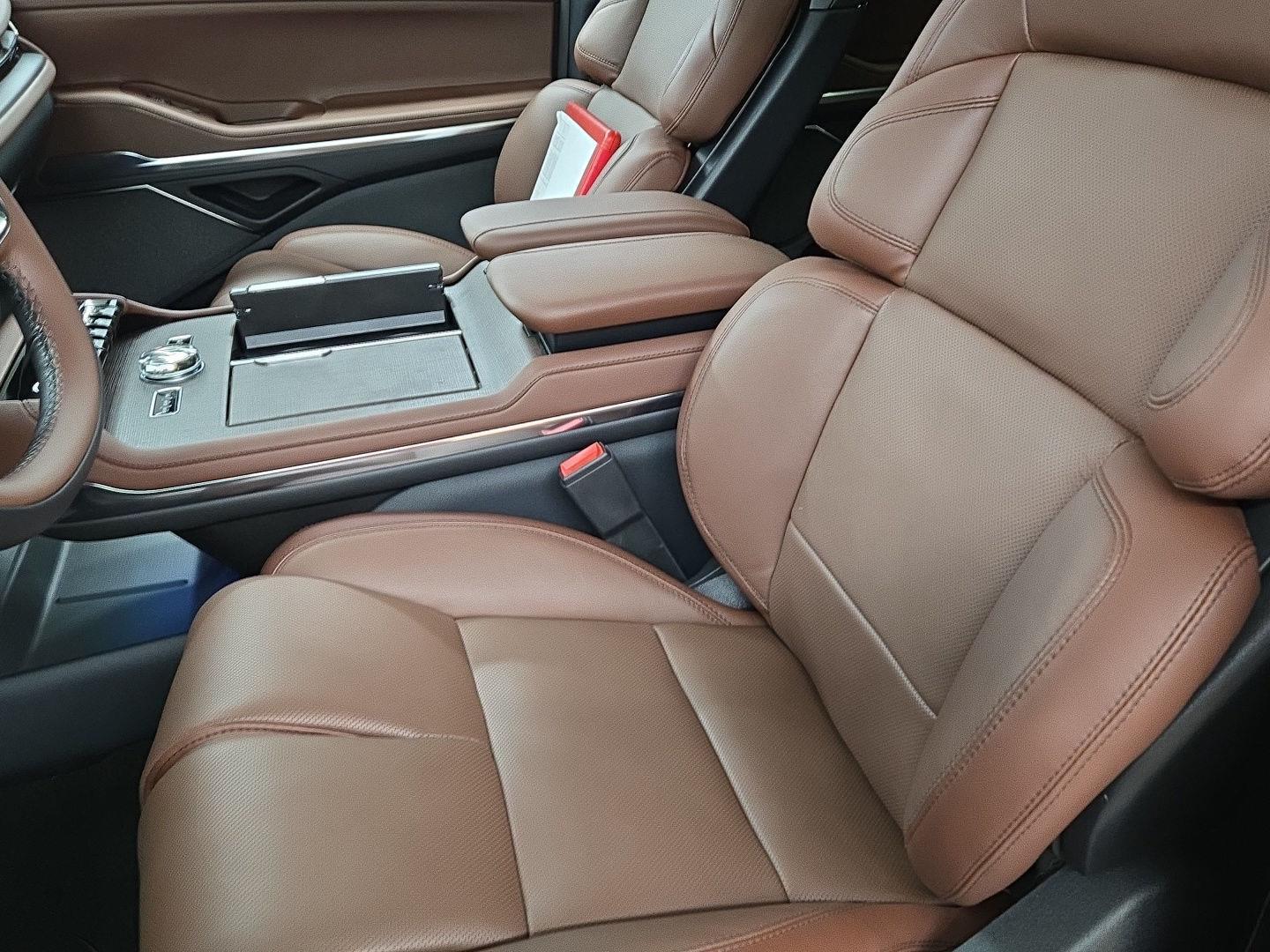 2026 Lincoln Navigator Reserve L - Photo 7