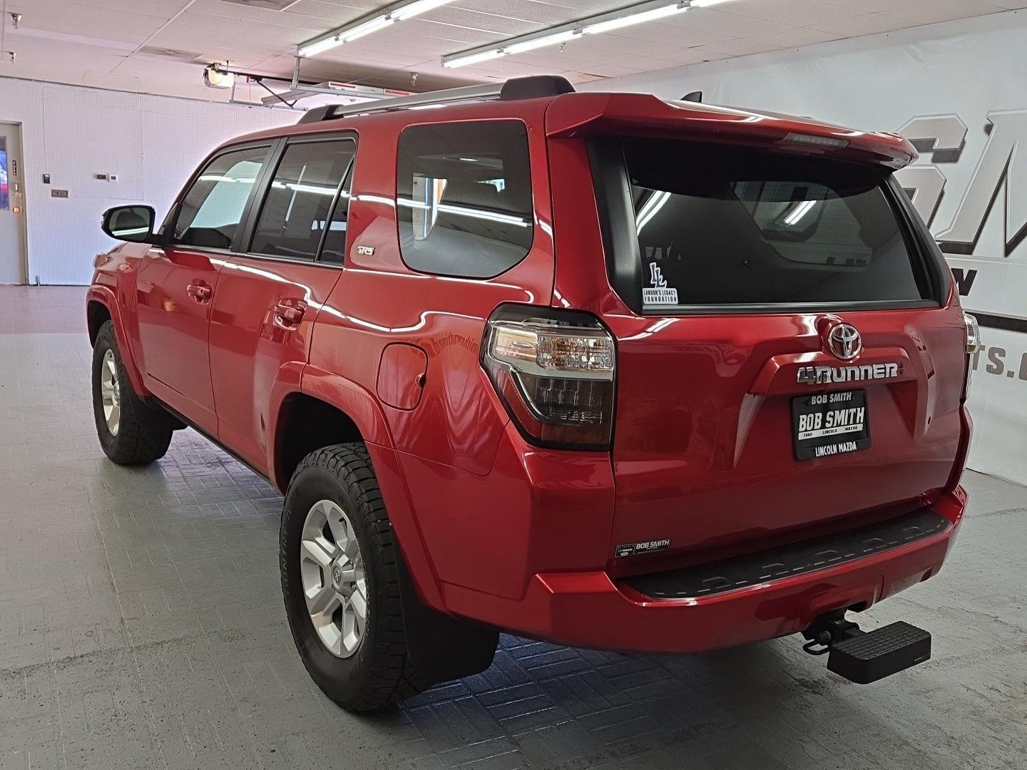 2023 Toyota 4Runner SR5 Premium photo 4
