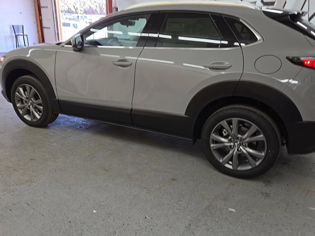 2025 Mazda CX-30 Premium photo 3
