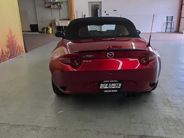 2026 Mazda MX-5 Miata Club - Photo 17