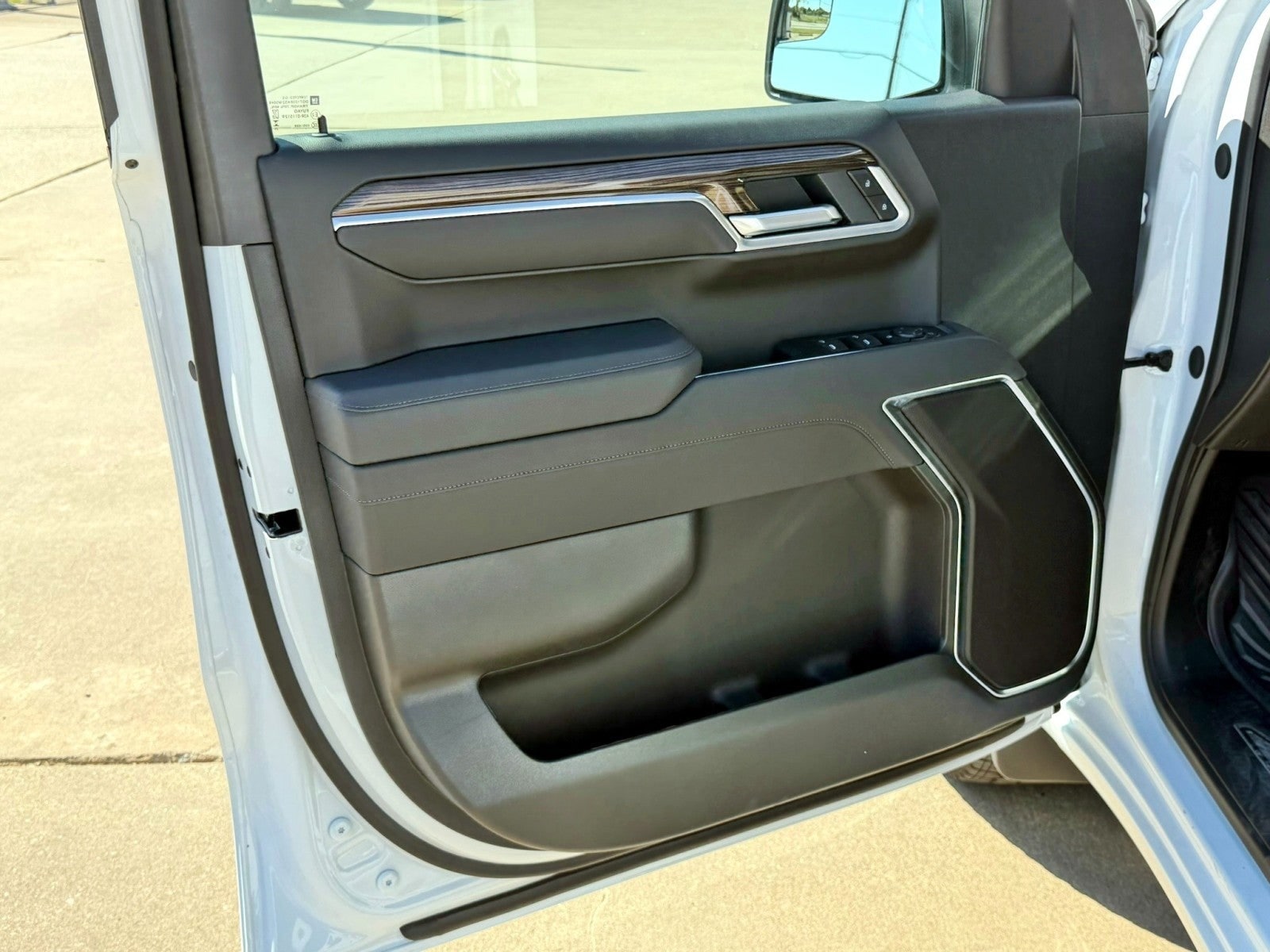 2026 Chevrolet Silverado 1500 LT - Photo 37