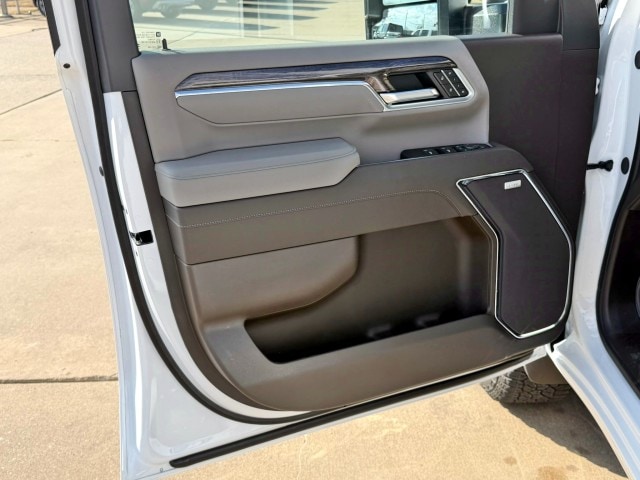 2026 Chevrolet Silverado 2500 HD LTZ - Photo 14