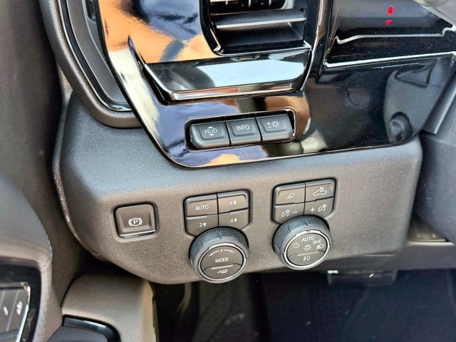 2026 Chevrolet Silverado 1500 ZR2 - Photo 22