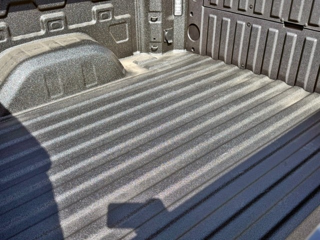 2026 Chevrolet Silverado 1500 ZR2 - Photo 12