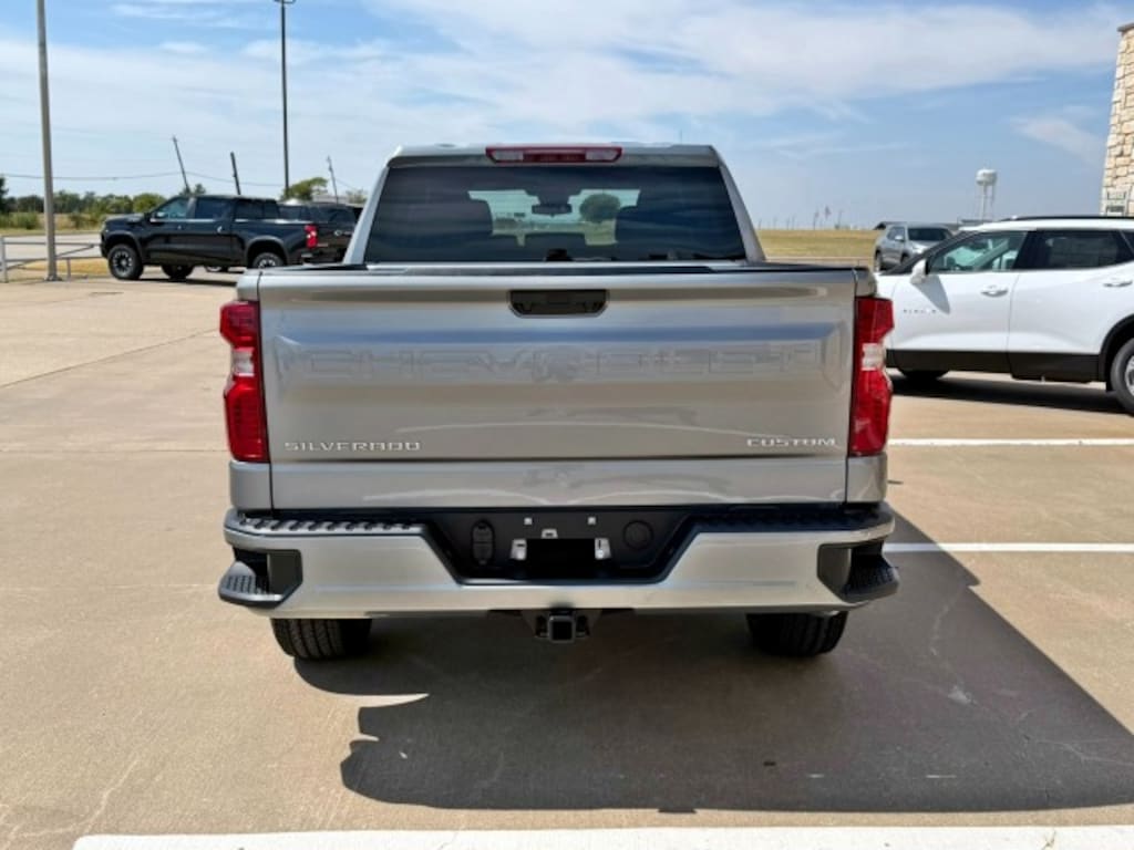 New 2026 Chevrolet Silverado 1500 Custom Truck