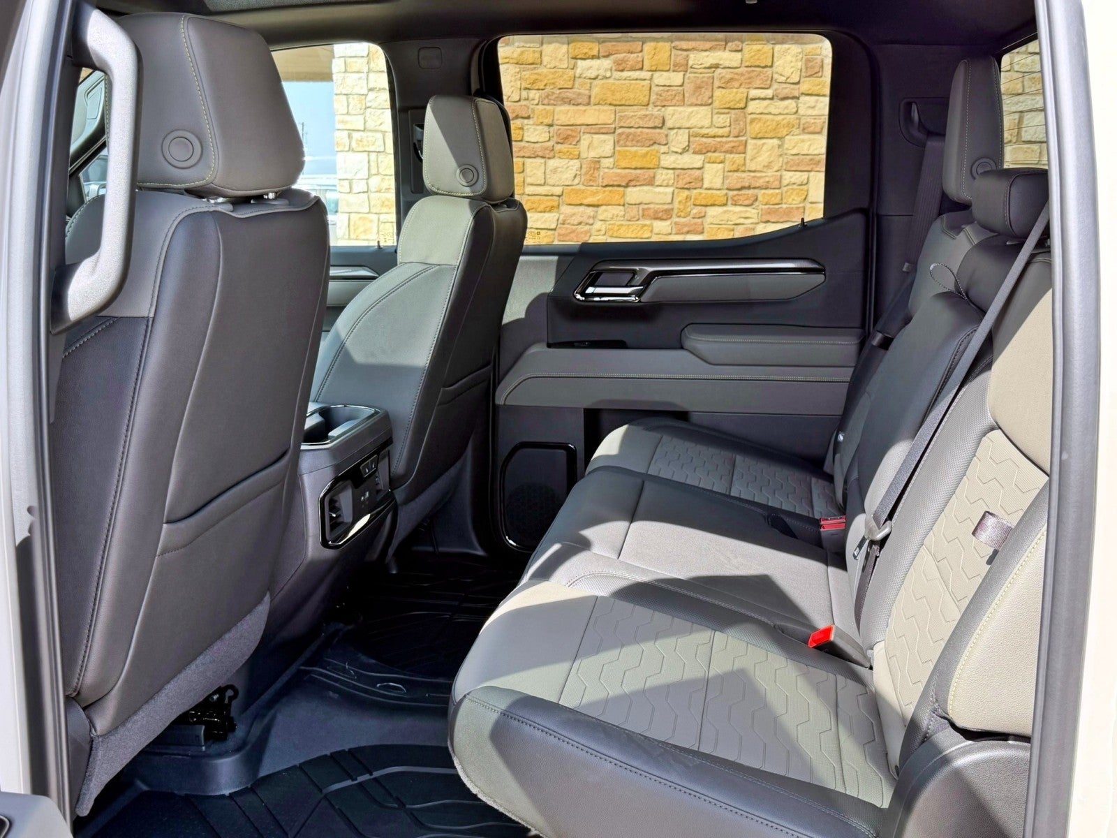 2026 Chevrolet Silverado 1500 ZR2 - Photo 47
