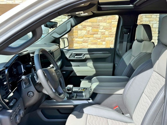 2026 Chevrolet Silverado 1500 ZR2 - Photo 15